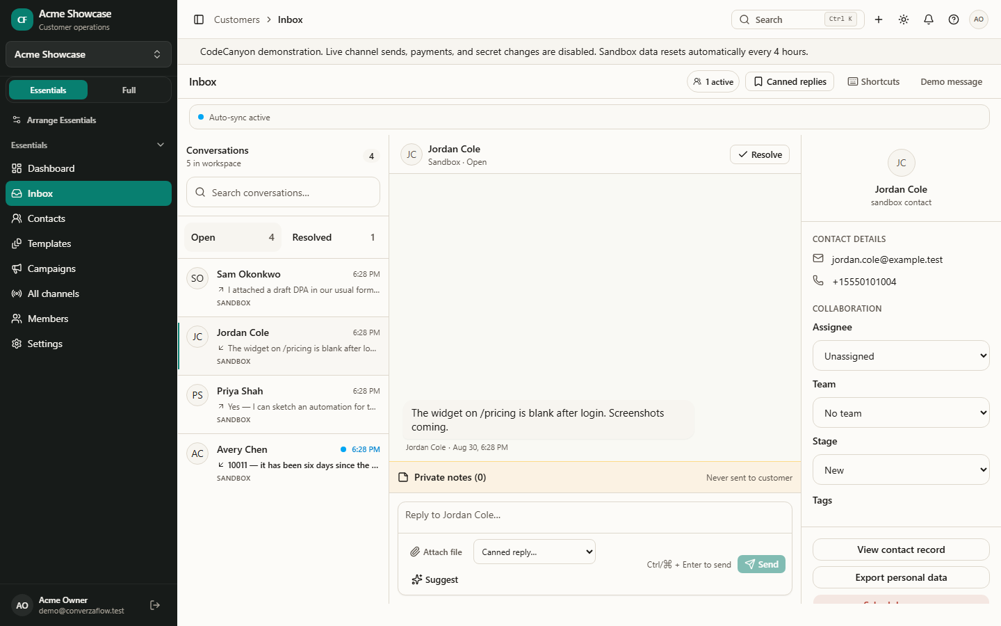 Conversation thread — agent reply composer